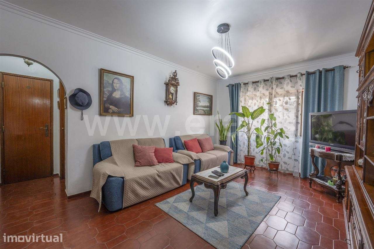 Apartamento t2; Laranjeiro - Grande imagem: 2/11