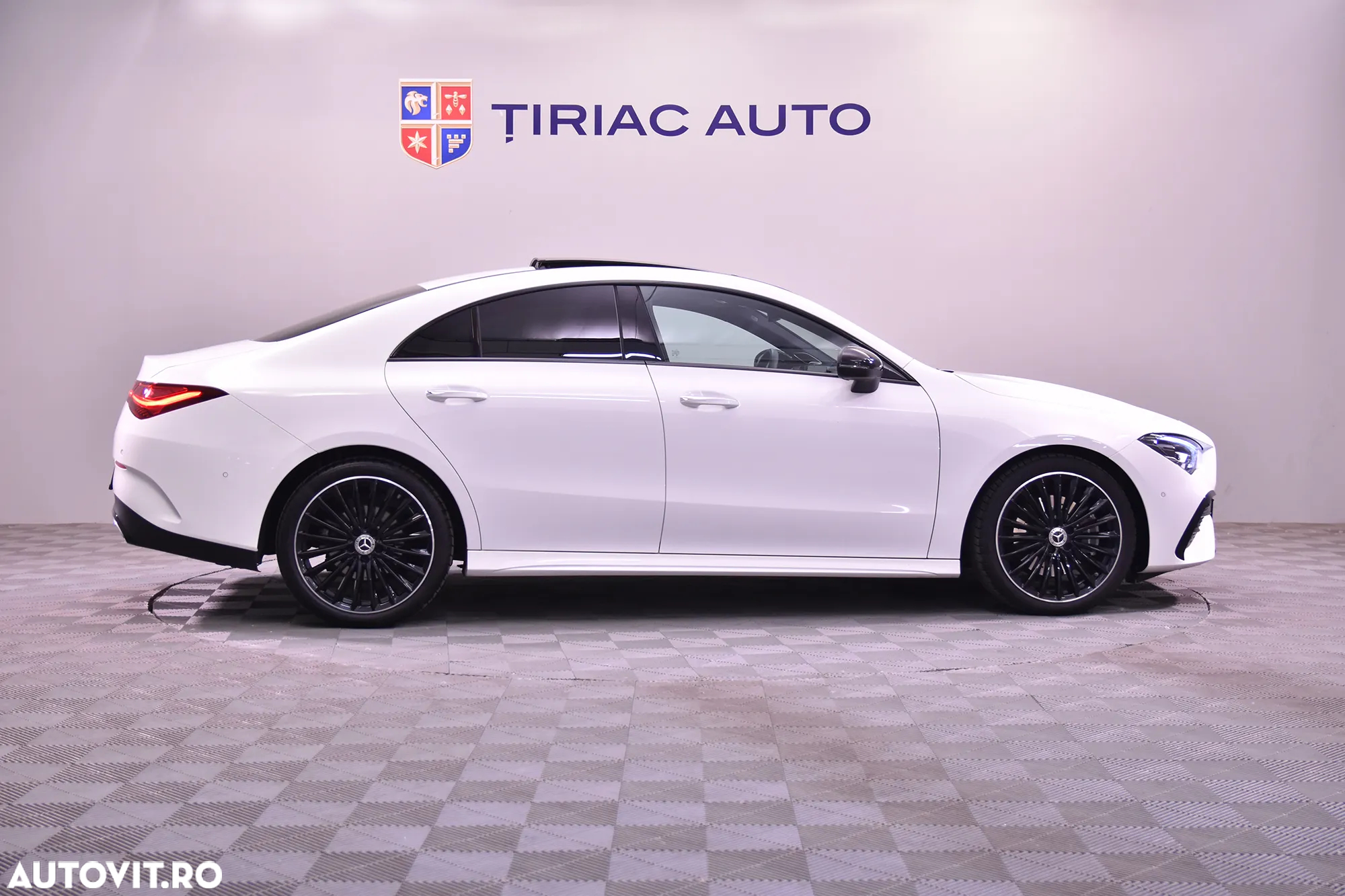Mercedes-Benz CLA 200 7G-DCT AMG Line - 6