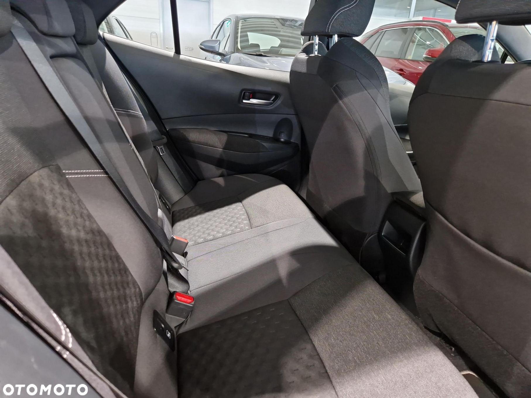 Toyota Corolla 1.8 Hybrid Comfort - 10