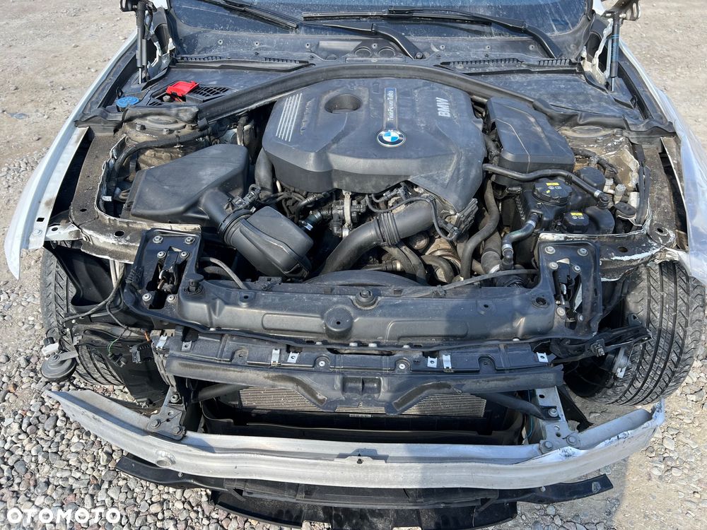 BMW Seria 3 330i xDrive Edition Luxury Line Purity - 14