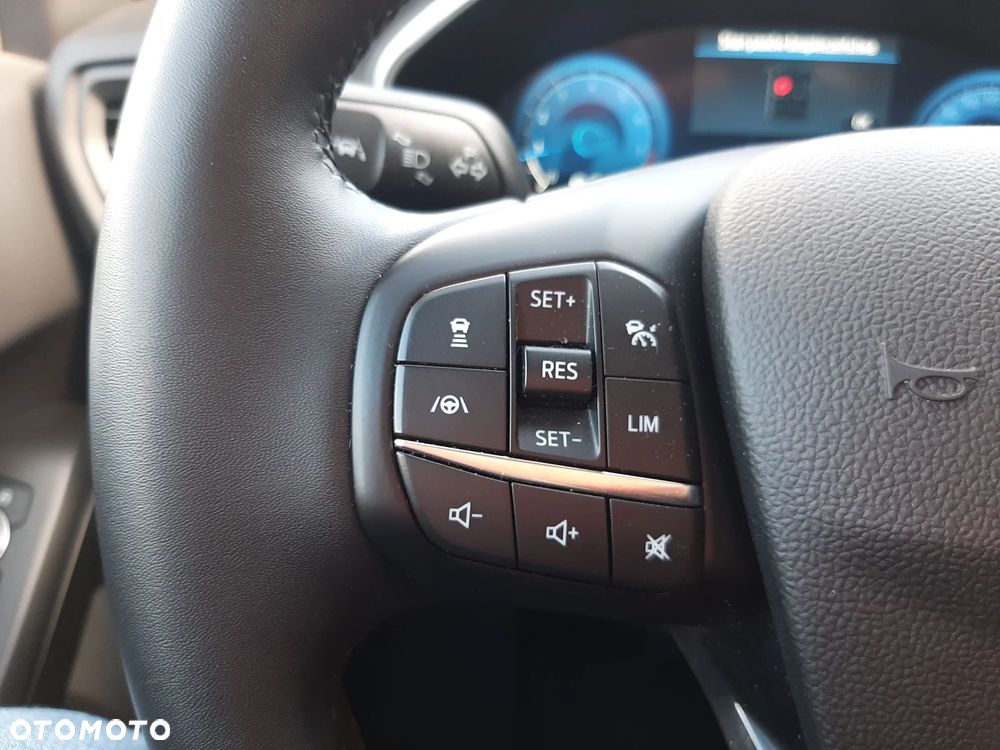 Ford Focus 1.0 EcoBoost mHEV Active X - 26