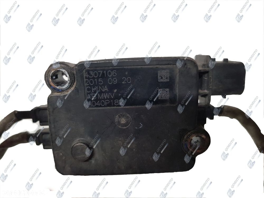 CZUJNIK TEMPERATURY SPALIN DAF XF 106 4307106 - 2