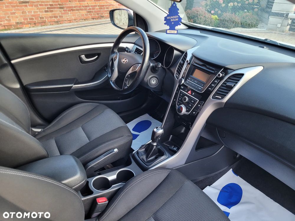 Hyundai i30 1.4 Fifa World Cup Edition - 17