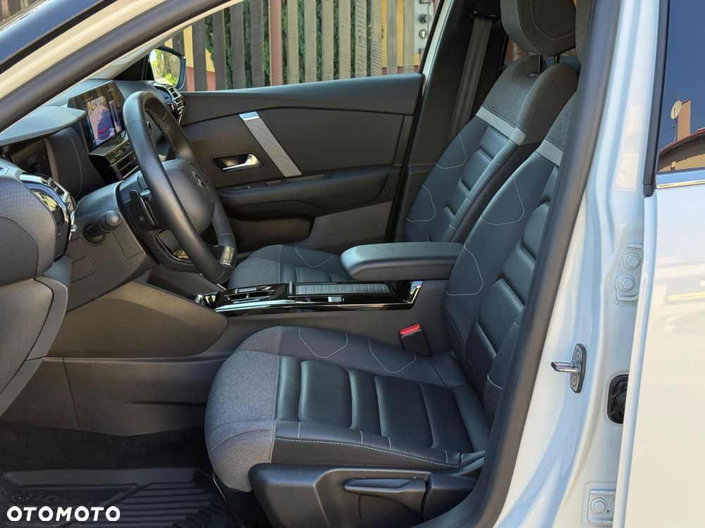 Citroën C4 BlueHDi 130 Stop&Start EAT8 MAX - 17