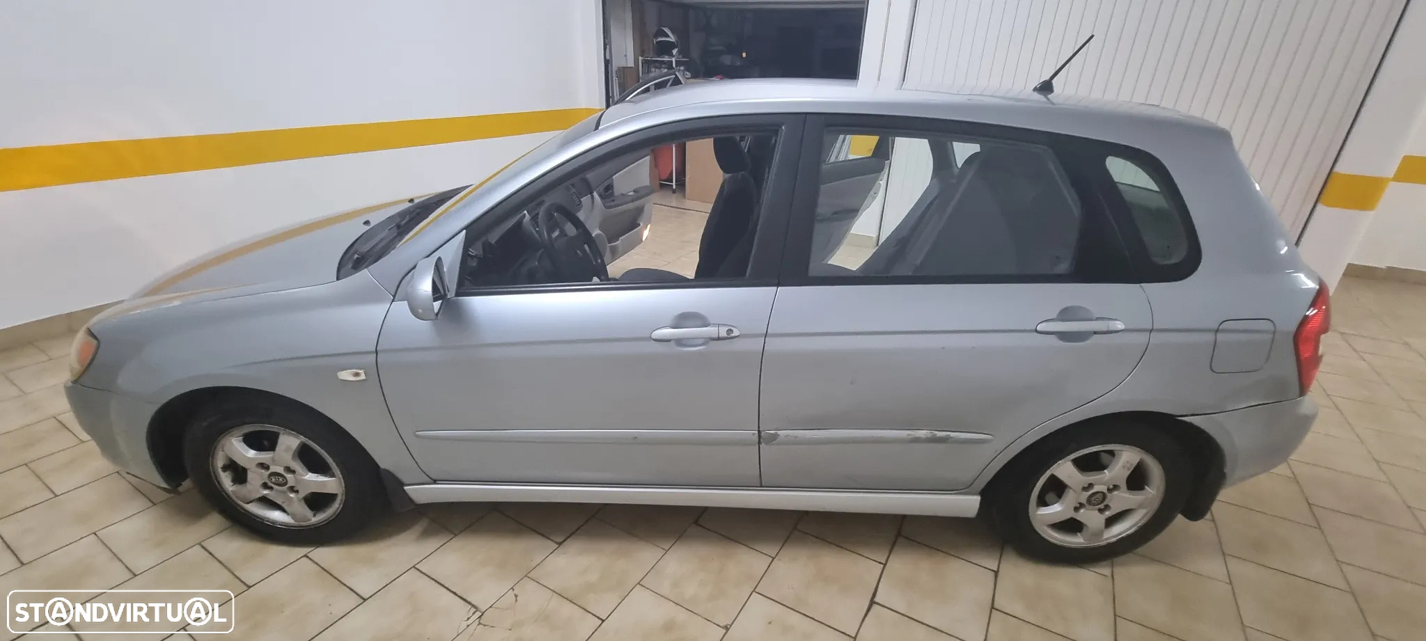 Kia Cerato 1.5 CRDi EX - 16