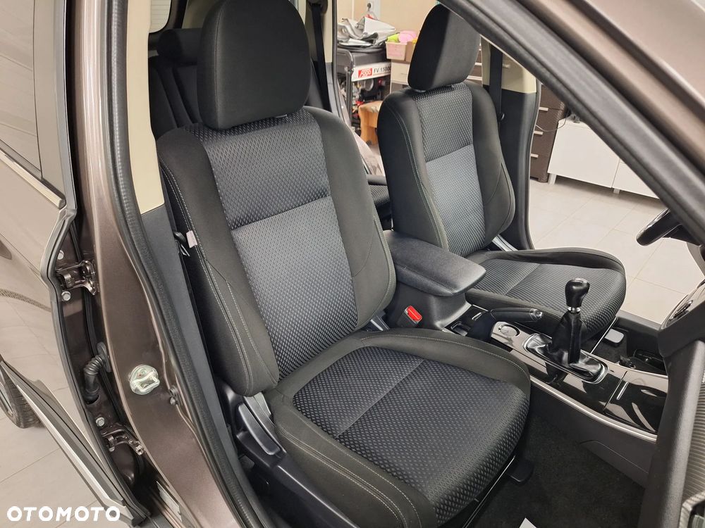 Mitsubishi Outlander 2.0 2WD Diamant Edition - 27