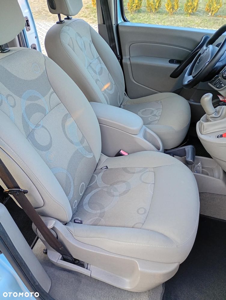 Renault Kangoo 1.6 8V Happy Family - 6