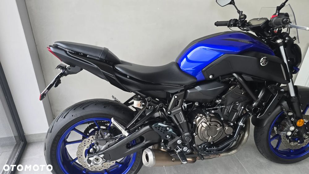 Yamaha MT - 28