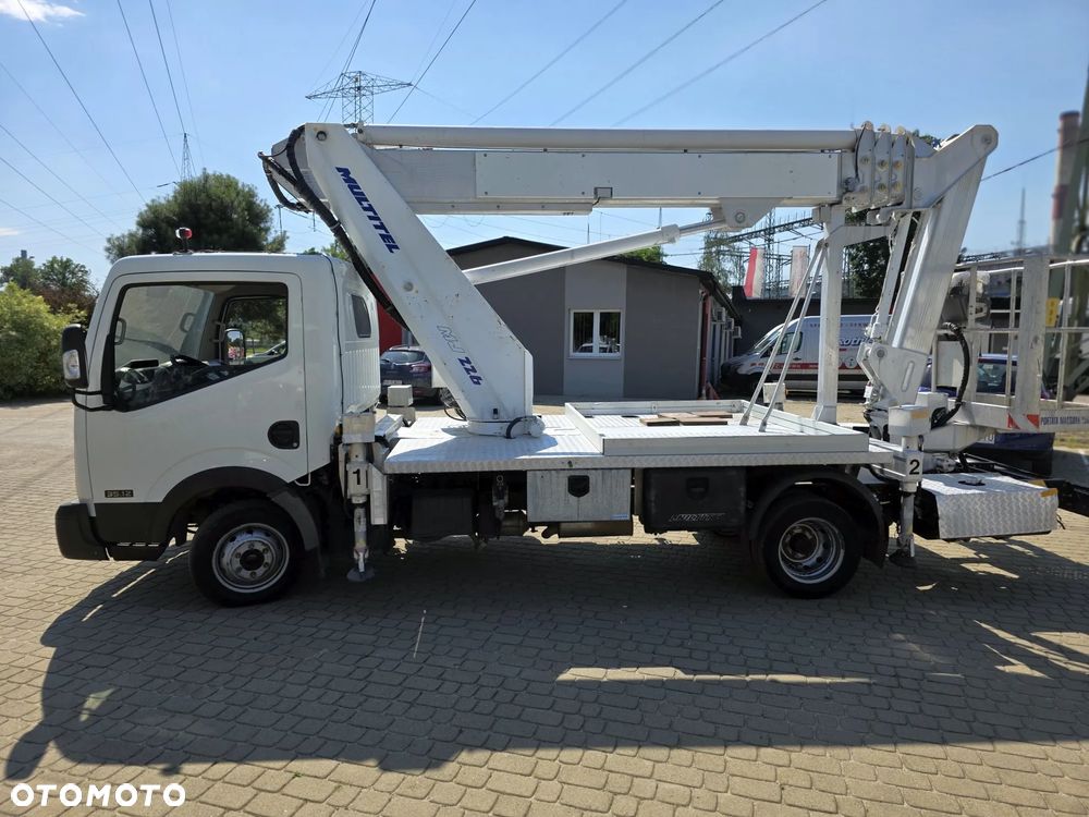Nissan Cabstar / Multitel MJ226 - 5