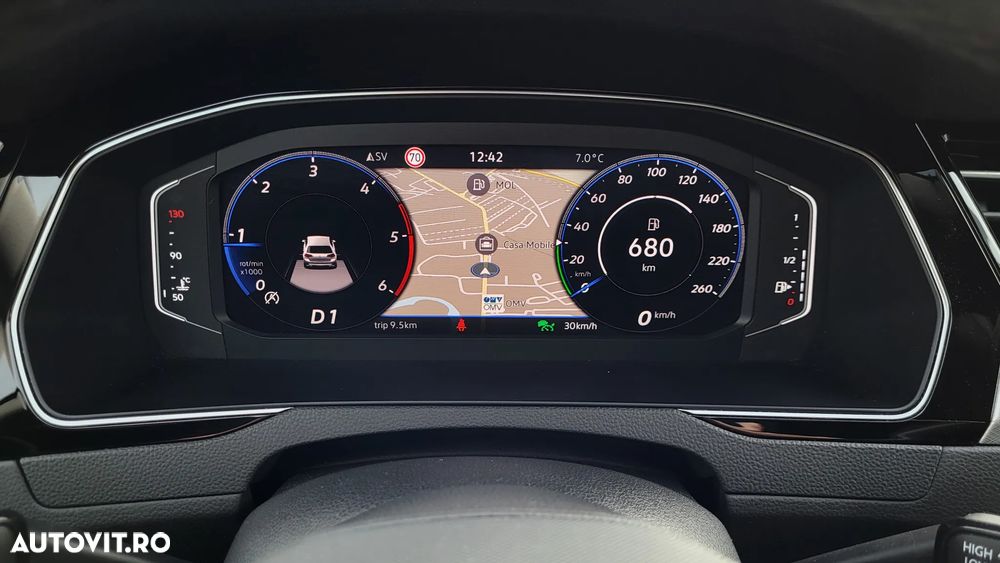 Volkswagen Passat Variant 2.0 TDI DSG Business - 4