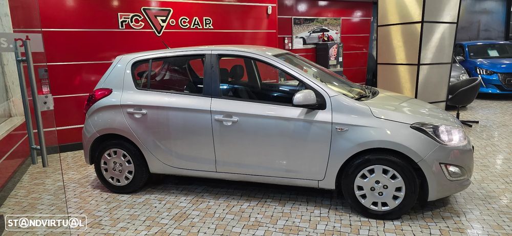 Hyundai i20 1.1 CRDi Style - 6