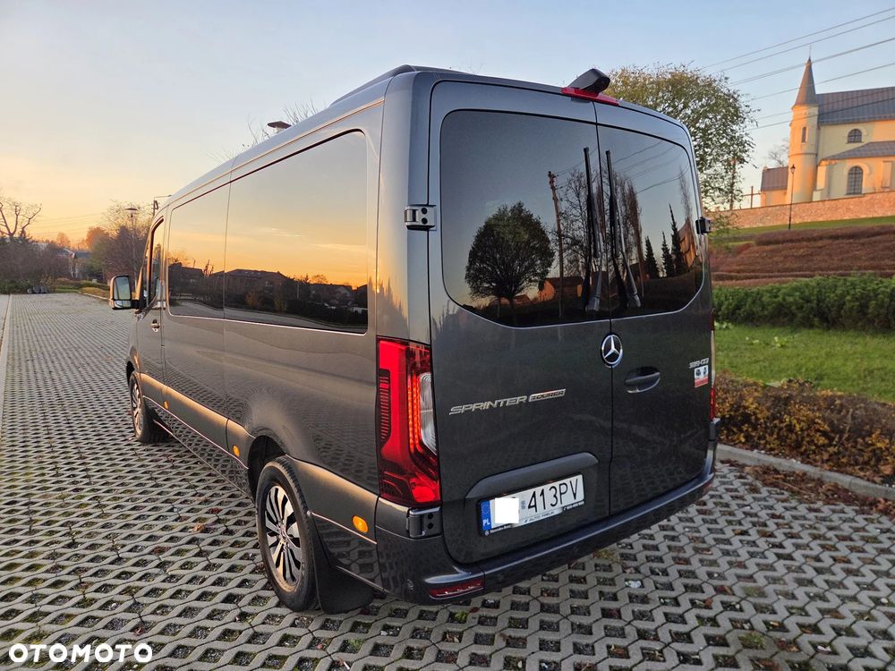 Mercedes-Benz Sprinter - 13
