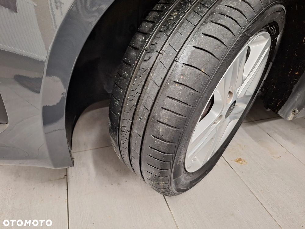 Kia Ceed 1.4 CVVT Dream Team Edition - 34