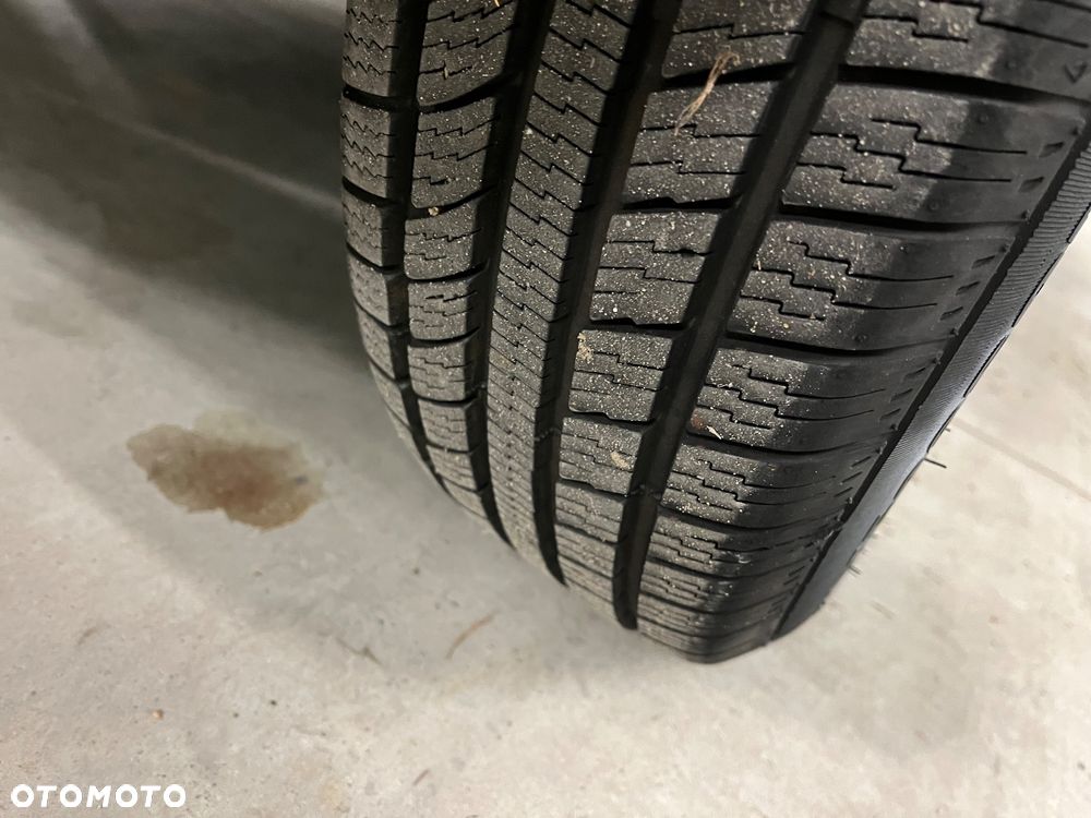 Kia Venga 1.4 CRDi 90 Attract - 20