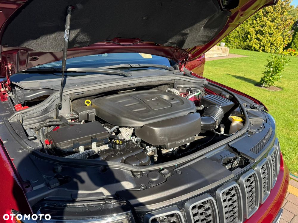 Jeep Grand Cherokee - 12