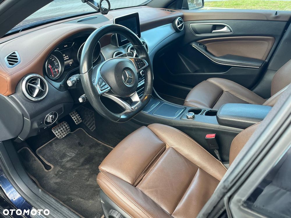 Mercedes-Benz CLA 200 d 7G-DCT AMG Line - 11