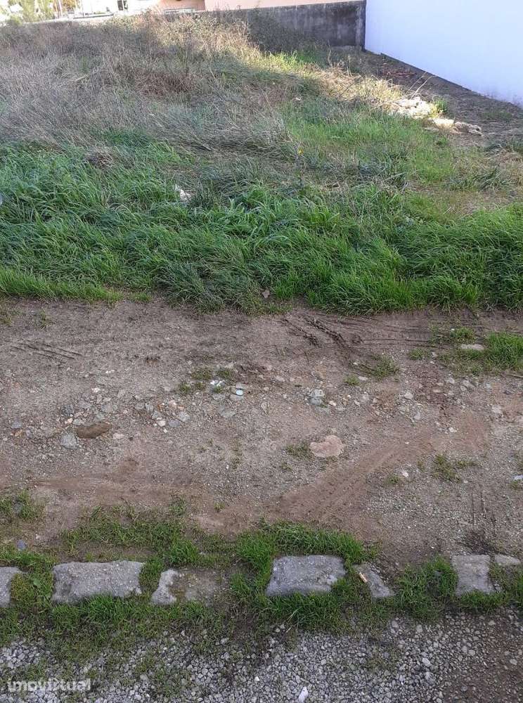 Terreno em Gião, Santa Maria Feira com 300 m2 - Grande imagem: 5/6
