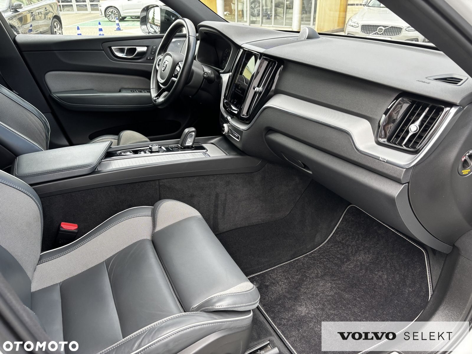 Volvo XC 60 - 18