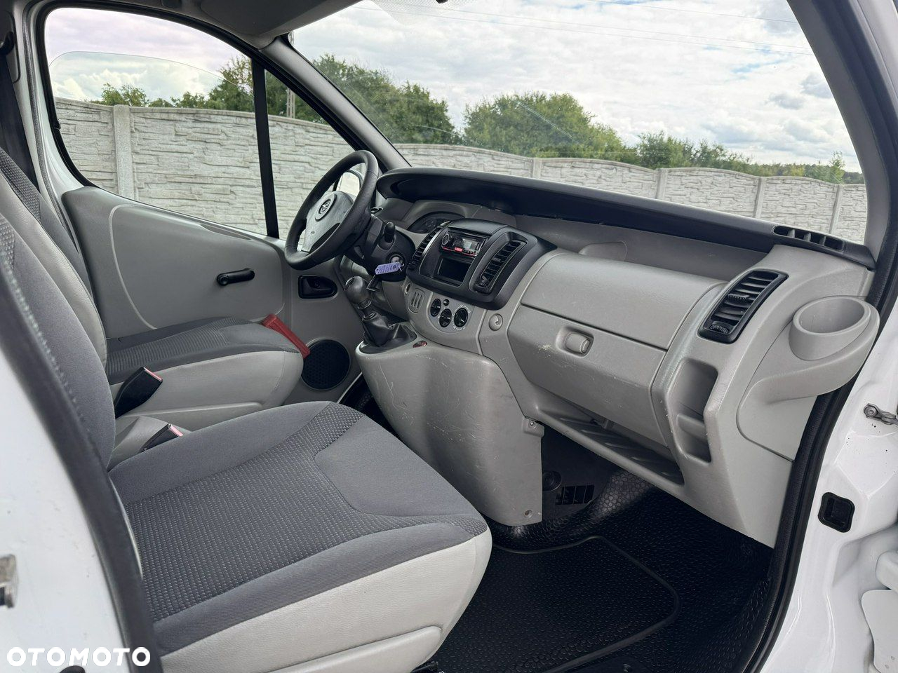Opel Vivaro - 11