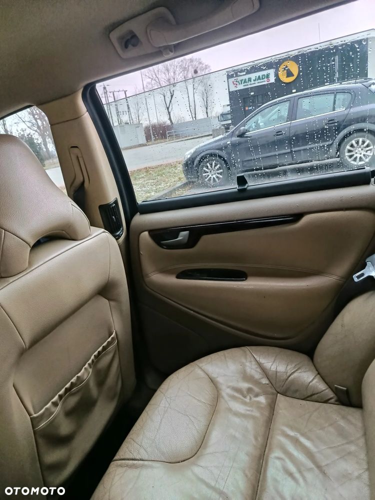 Volvo V70 D5 AWD Automatik Comfort - 6