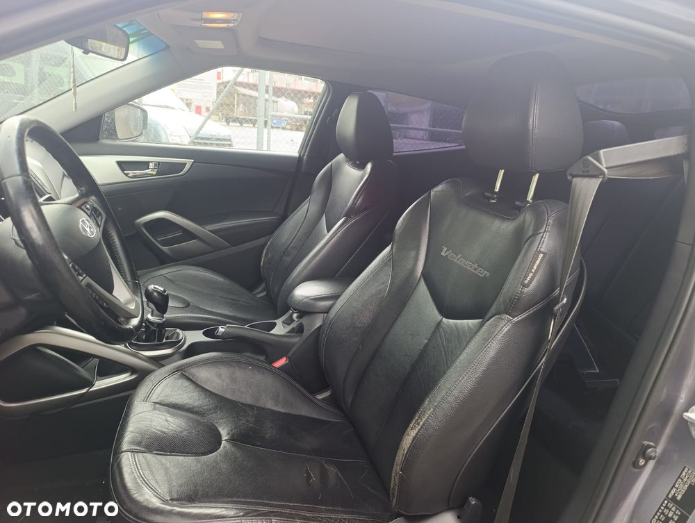 Hyundai Veloster 1.6 Style - 9