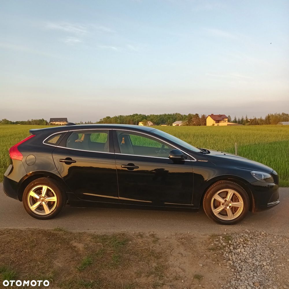 Volvo V40 D3 Momentum - 10