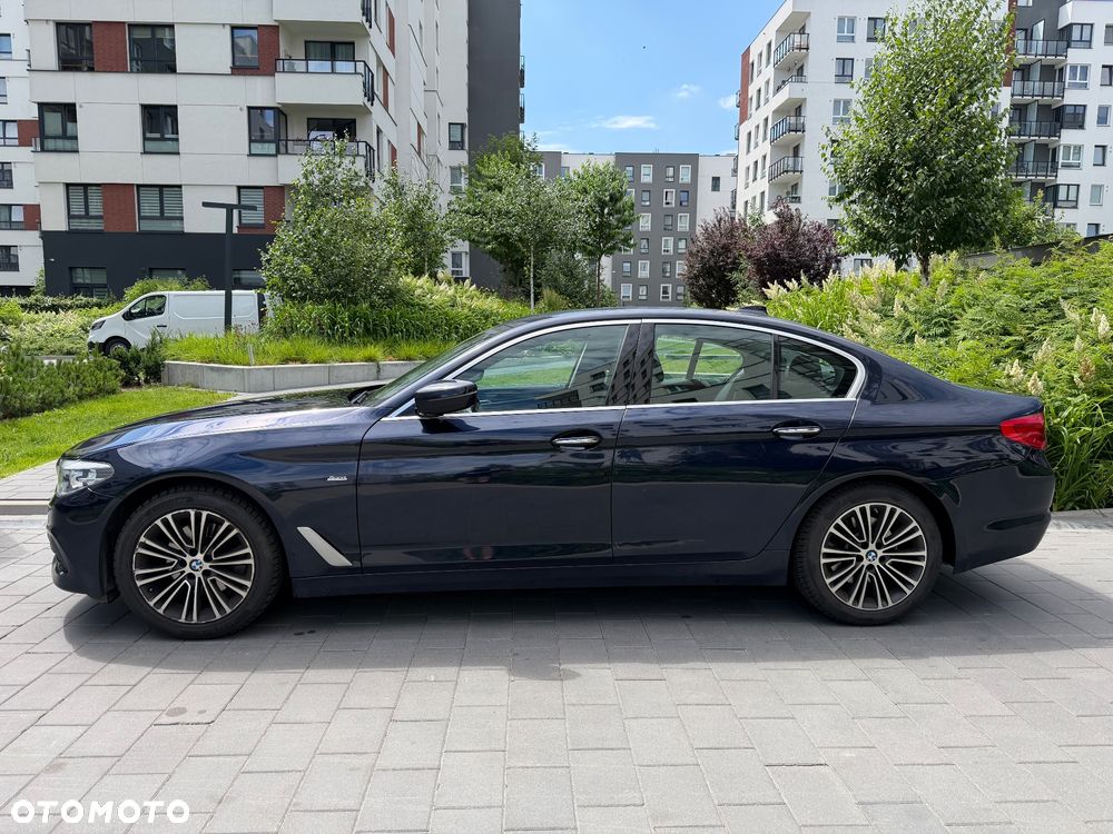 BMW Seria 5 520d xDrive Sport Line - 7