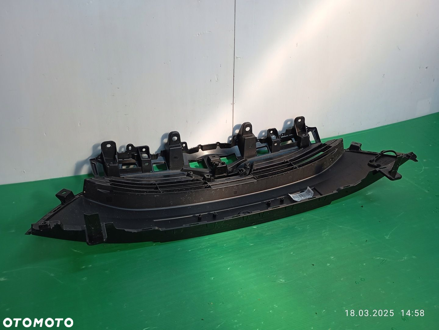 TOYOTA YARIS IV 2020- GRILL KRATKA ZDERZAKA ŚRODKOWA 53101-0DB61 - 4