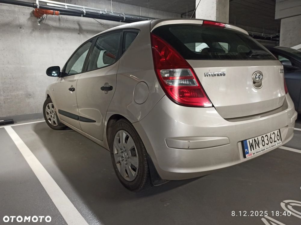 Hyundai i30 1.4 Base + - 4