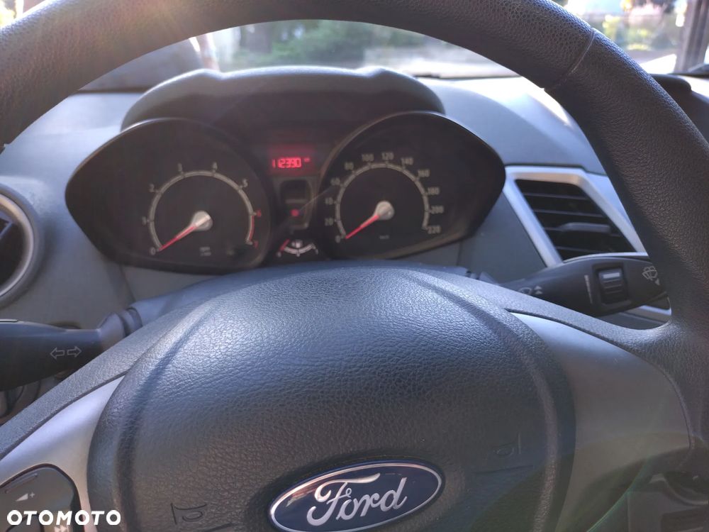 Ford Fiesta 1.25 Trend SVP - 4