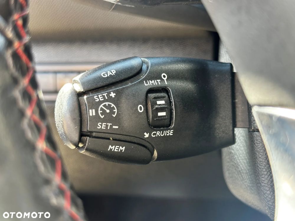Peugeot 308 BlueHDi 130 EAT8 Stop & Start GT Pack - 29