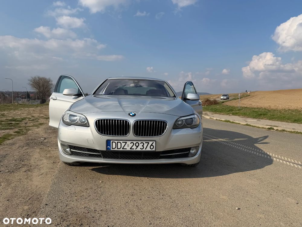 BMW Seria 5 535d xDrive - 16