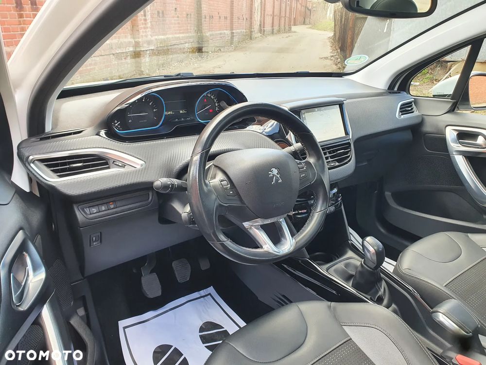 Peugeot 2008 PureTech 110 Stop&Start Allure - 11