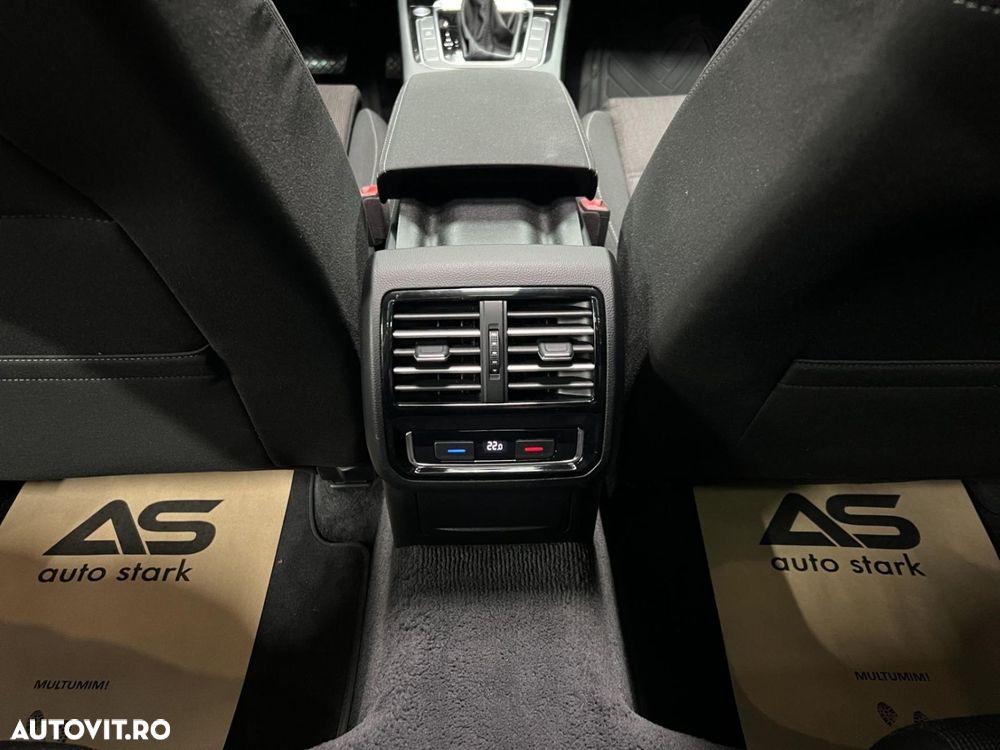 Volkswagen Passat 2.0 TDI DSG Highline - 37