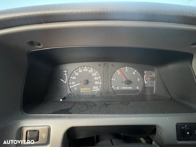 Mitsubishi Pajero - 23