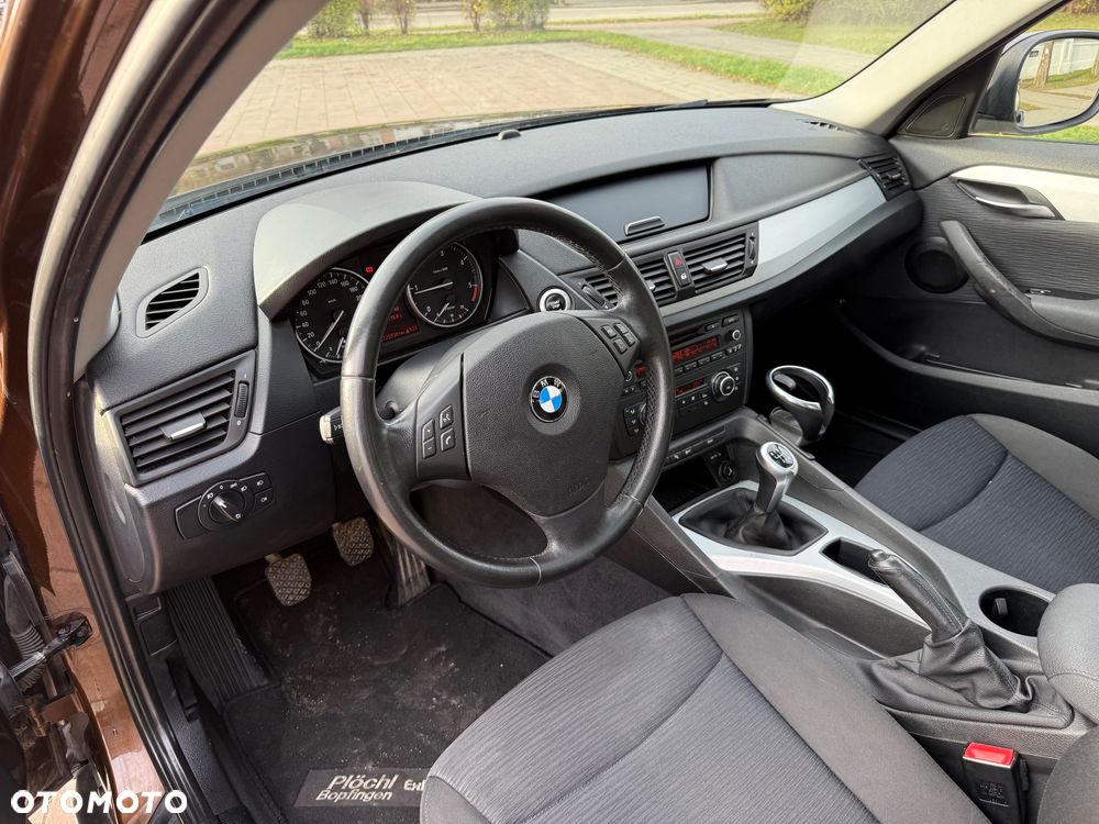 BMW X1 xDrive20d - 11