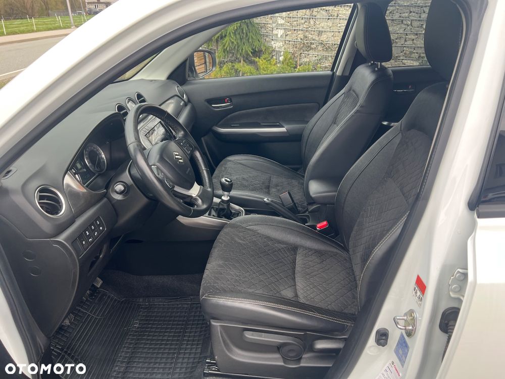 Suzuki Vitara 1.4 Boosterjet Hybrid Allgrip Comfort - 11