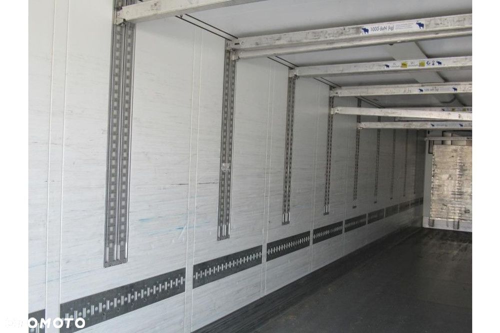 Schmitz Cargobull Trailer Reefer Flower Width & Double Stock Straight - 12