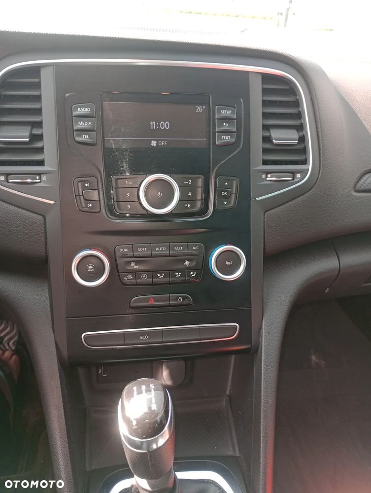 Renault Megane 1.6 SCe Zen - 21
