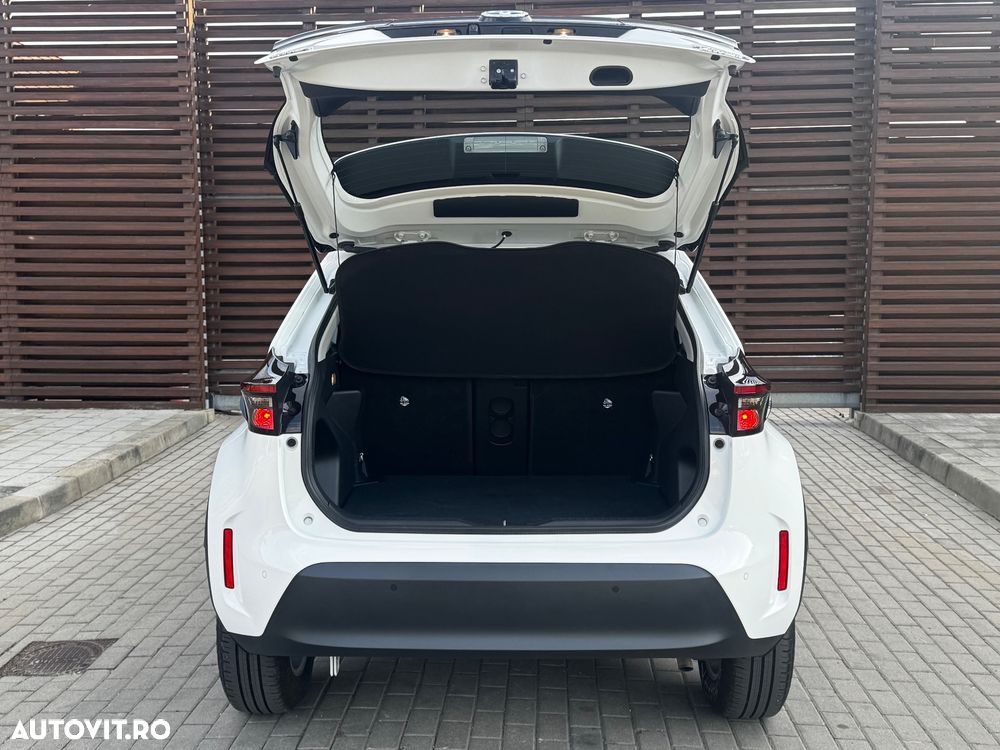 Toyota Yaris Cross 1.5 VVT-i AWD-i Elegant - 14