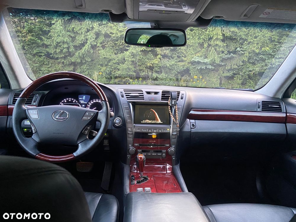 Lexus LS 460 Prestige - 7