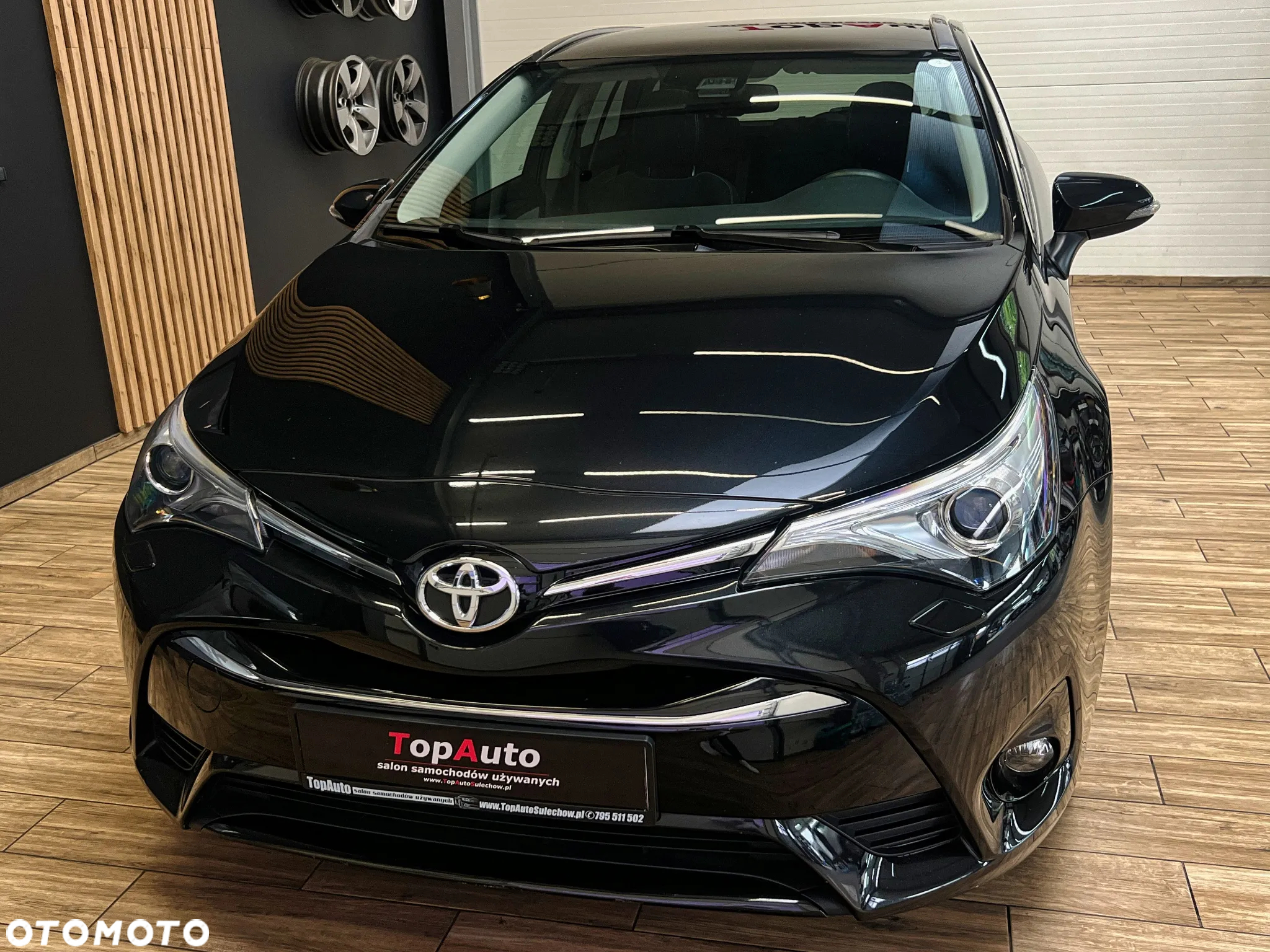 Toyota Avensis 1.8 Premium - 8