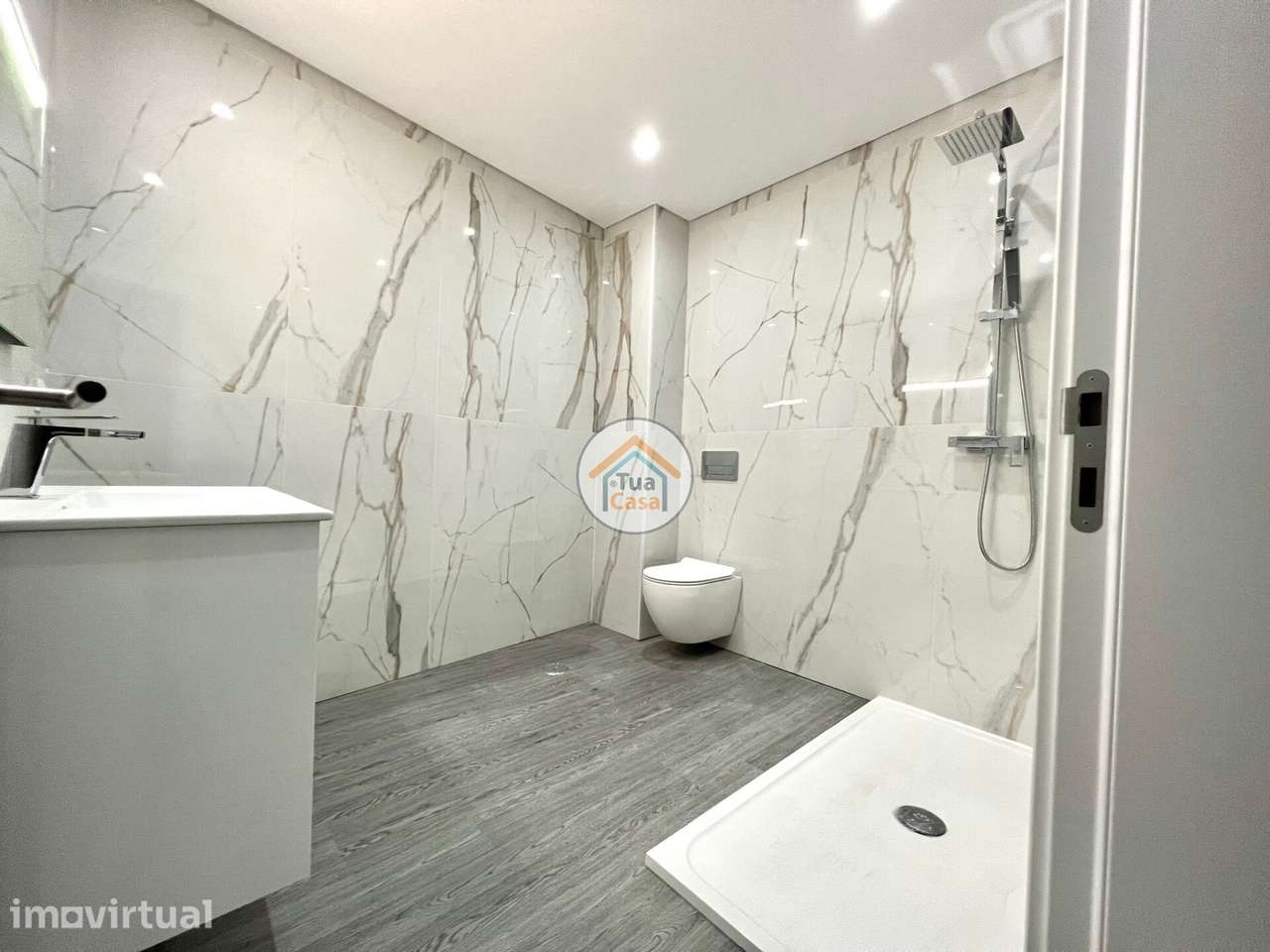Apartamento T3 com Piscina e Parque Arborizado - Projeto - Grande imagem: 4/25