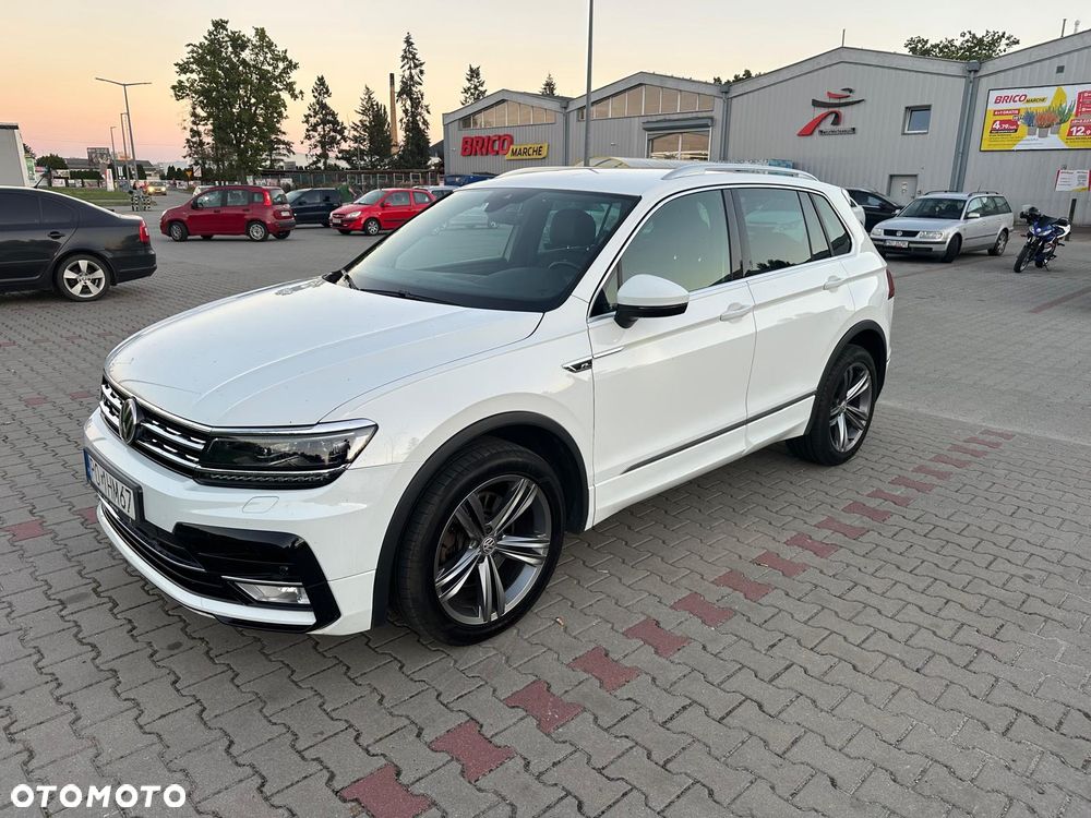 Volkswagen Tiguan - 1