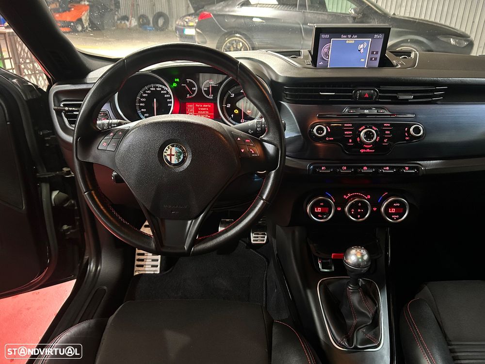 Alfa Romeo Giulietta - 8