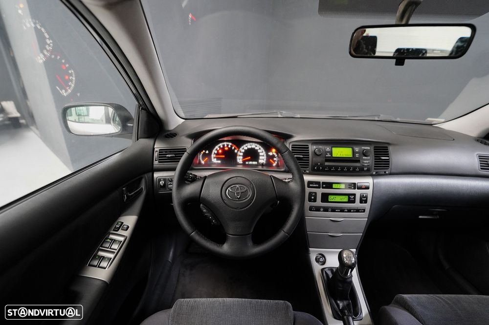 Toyota Corolla 1.4 Sol - 12