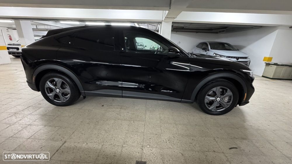 Ford Mustang Mach-E Alargada - 2