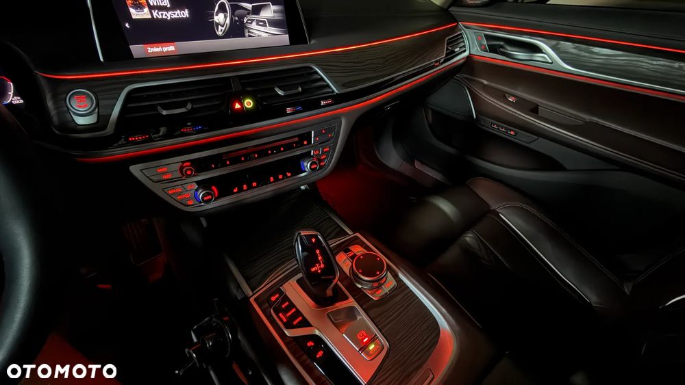 BMW Seria 7 730Ld xDrive mHEV - 15