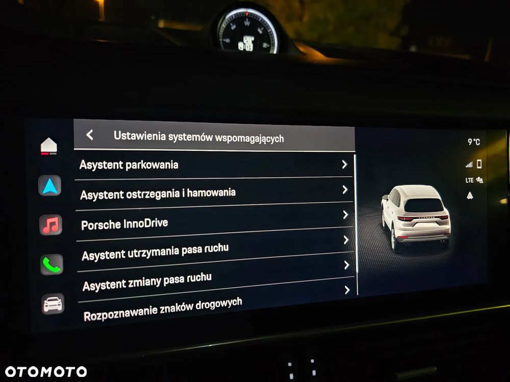 Porsche Cayenne - 24