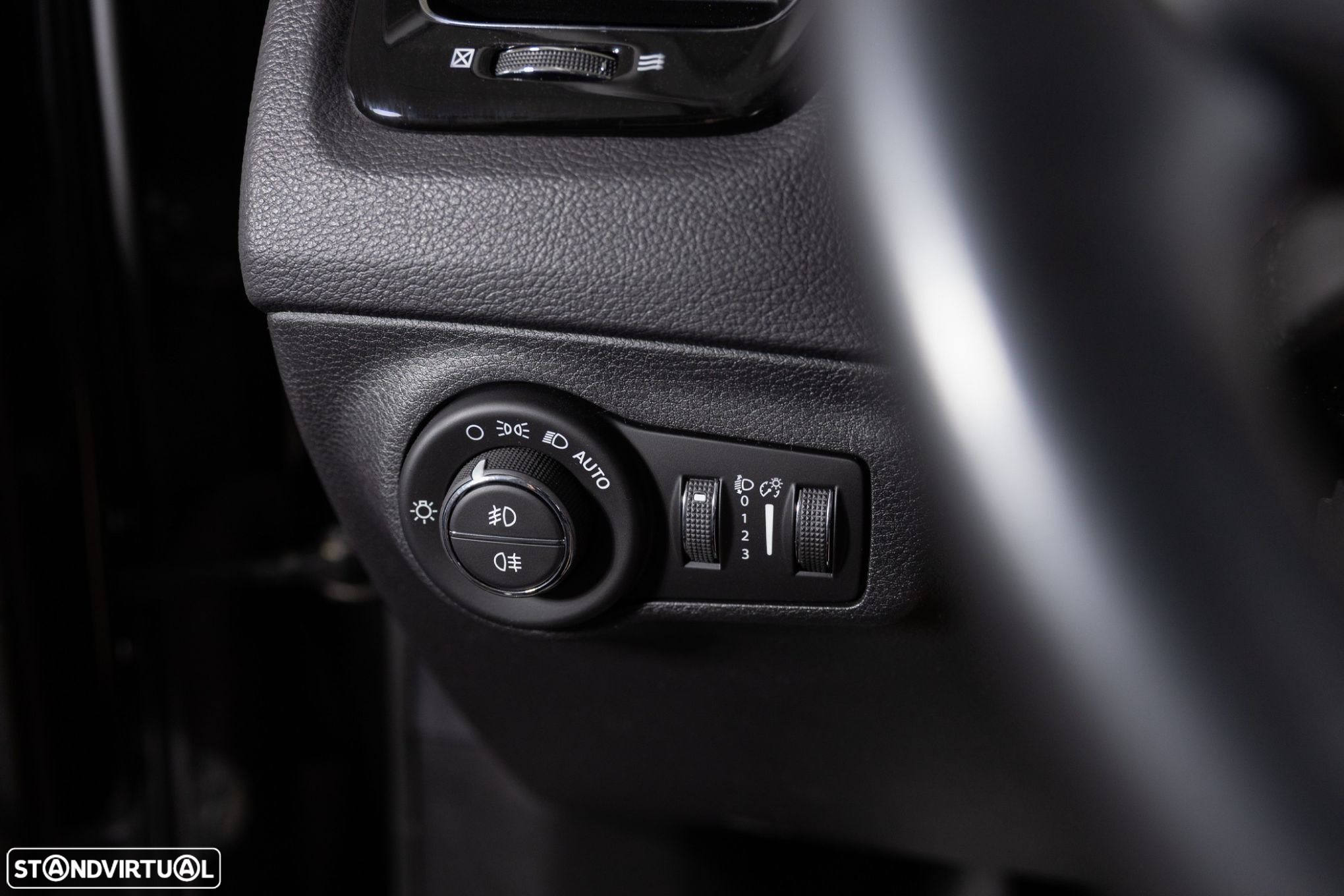 Jeep Compass 1.6 M-Jet Limited - 23
